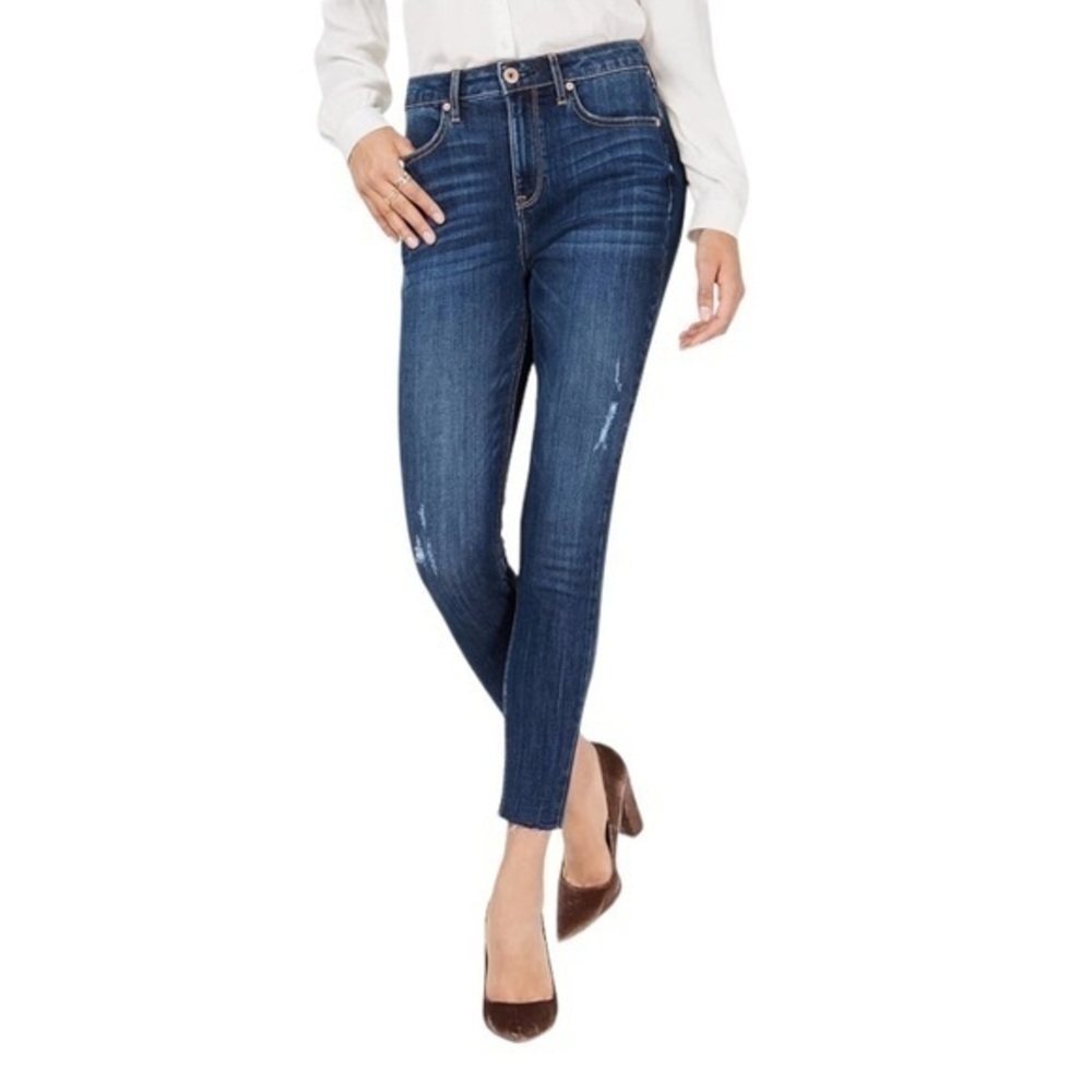 NEW American Rag High Rise Jeans Size 27 / 7 Medium Wash Lightly Distressed